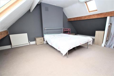 19 Dockfield Road, Shipley, BD17 7AD