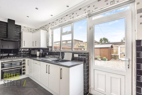 67 Birkbeck Road, Romford, RM7 0QR