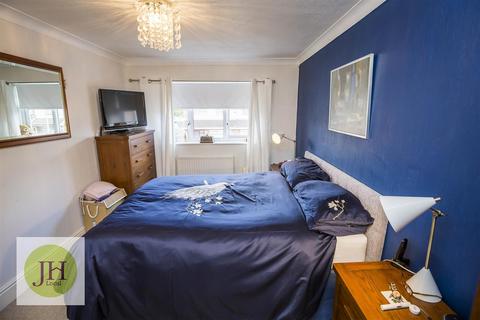 4 Barkhill Road, Vicars Cross, Chester, CH3 5JQ