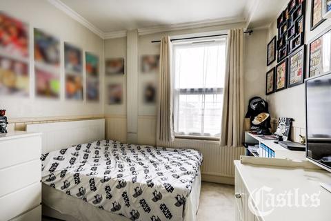 5 Trinity Road, London, N22 8LB