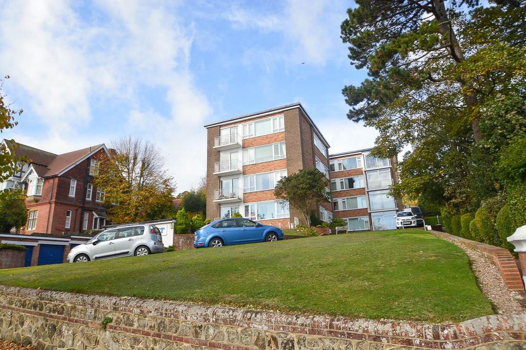 Carlisle Road, Eastbourne 2 bed flat £273,000