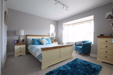 5 Balliol Road, Brackley, NN13 6LY