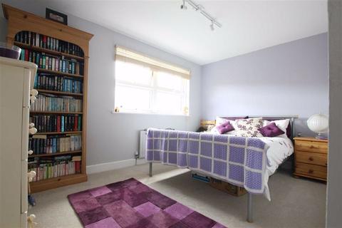 5 Balliol Road, Brackley, NN13 6LY