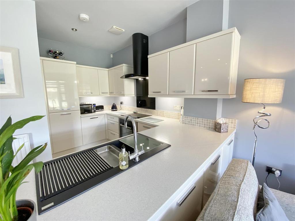 Dining area   kitchen