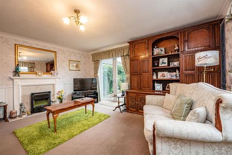 51 Cheyne Garth, Hornsea, HU18 1BF