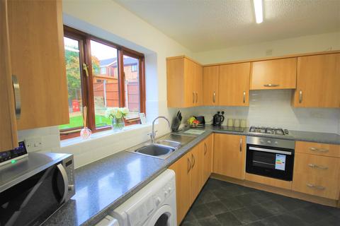 8 Hardy Close, Cheadle, Stoke-on-trent, ST10 1XQ