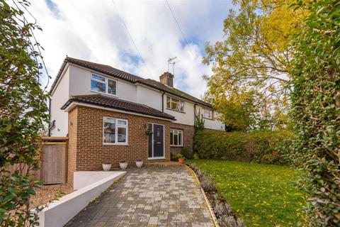 34 Alexander Road, Reigate, RH2 8EA