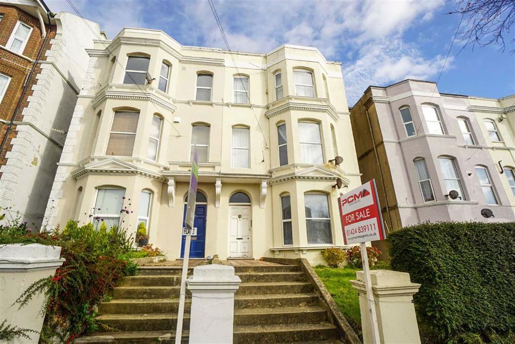 Priory Avenue, Hastings, East Sussex 2 bed flat £215,000