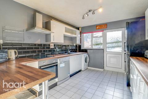 96 Fairfields, Thetford, IP24 1LB