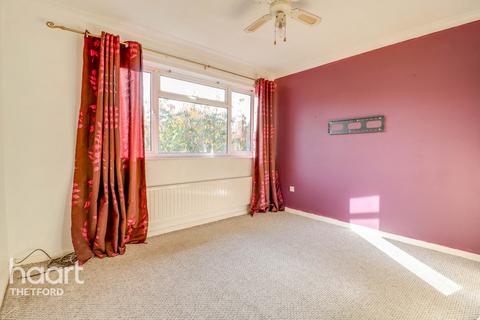 96 Fairfields, Thetford, IP24 1LB