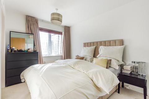 6 Bartlett Place, High Wycombe, HP12 3ER