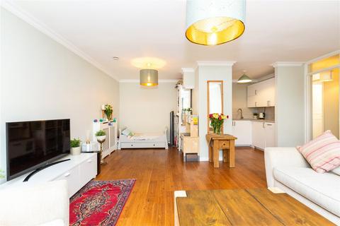 1 bedroom apartment to rent, Oakshott Court, Polygon Road, London, NW1