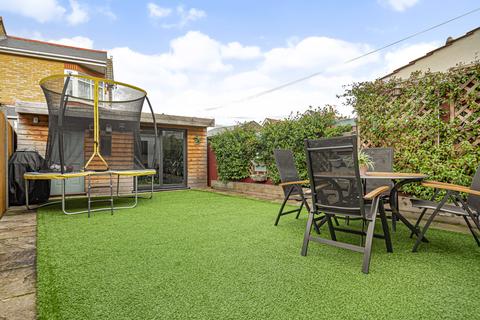 3 Mount Pleasant Road, New Malden, KT3 3JZ