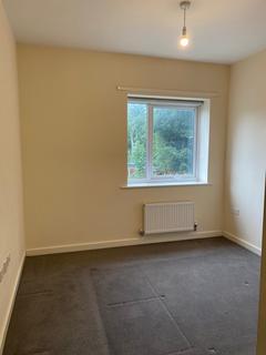 2 bedroom apartment to rent, Innings Drive, Salford M6