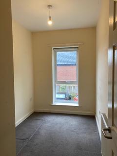 2 bedroom apartment to rent, Innings Drive, Salford M6
