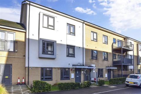 Flat 4, Violet House Reservoir Way, Ilford, IG6 3FH