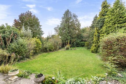 27 Hazell Way, Stoke Poges, Slough, SL2 4DD