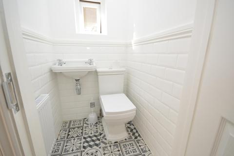 38 Marshalls Drive, Romford, RM1 4JT