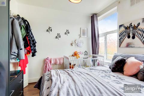 2a Bourne Circus, Hayes, UB3 1PS