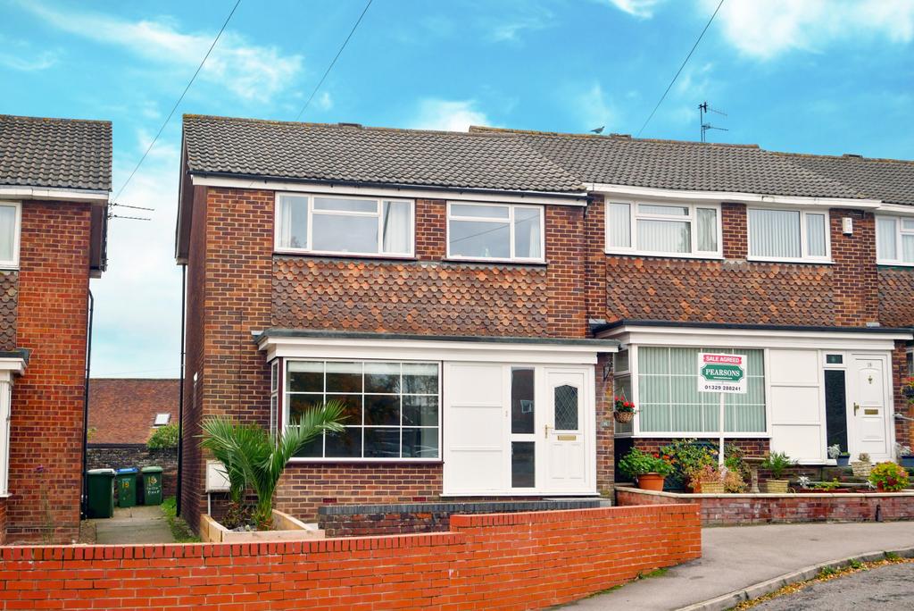 OLD GOSPORT ROAD, FAREHAM 3 bed end of terrace house £270,000
