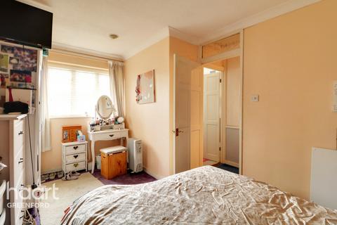 18 Bannister Close, Greenford, UB6 0SP