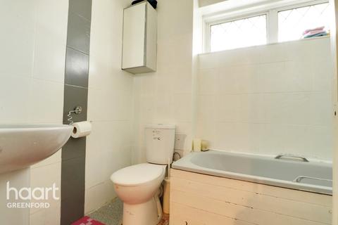 18 Bannister Close, Greenford, UB6 0SP
