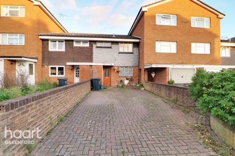 18 Bannister Close, Greenford, UB6 0SP