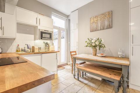3 Bickersteth Road, London, SW17 9SE