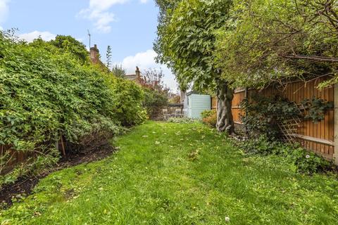 3 Bickersteth Road, London, SW17 9SE