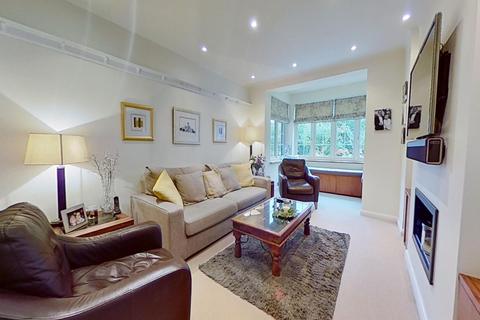 22 Crossways, Romford, RM2 6AL