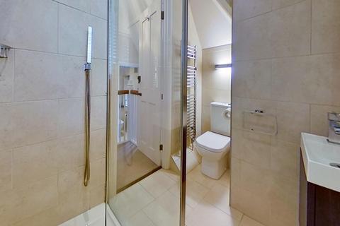 22 Crossways, Romford, RM2 6AL