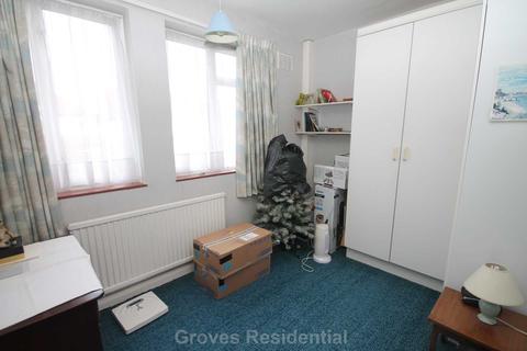 70 Lime Grove, New Malden, KT3 3TR