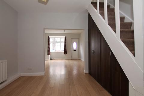 Chester Avenue, HU5