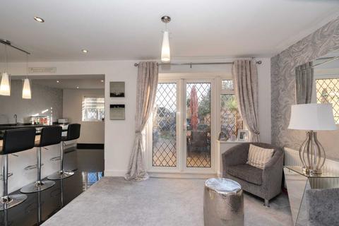 21 Shepherds Green, Hemel Hempstead, HP1 2HL