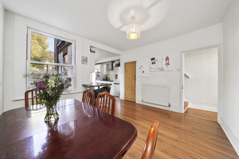 129 Framfield Road, London, W7 1NQ