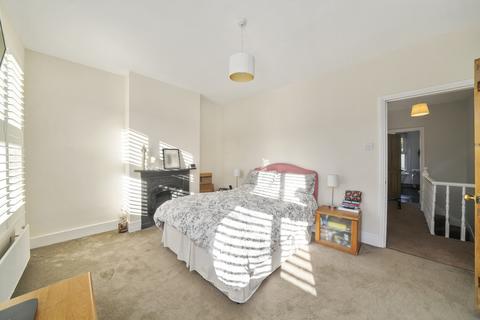 129 Framfield Road, London, W7 1NQ