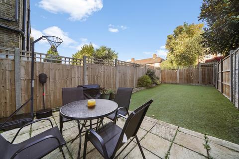 129 Framfield Road, London, W7 1NQ