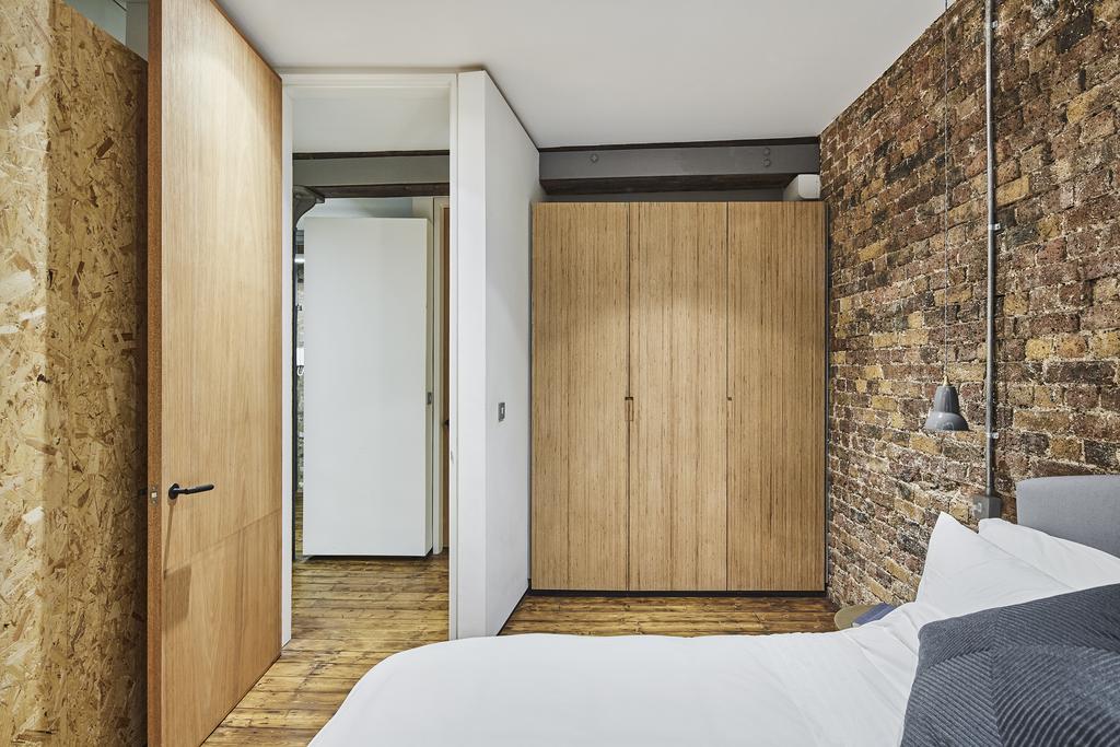 Olivers Wharf, Wapping High Street, London E1 W ...