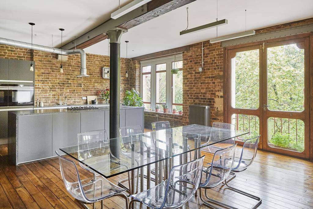 Olivers Wharf, Wapping High Street, London E1 W ...