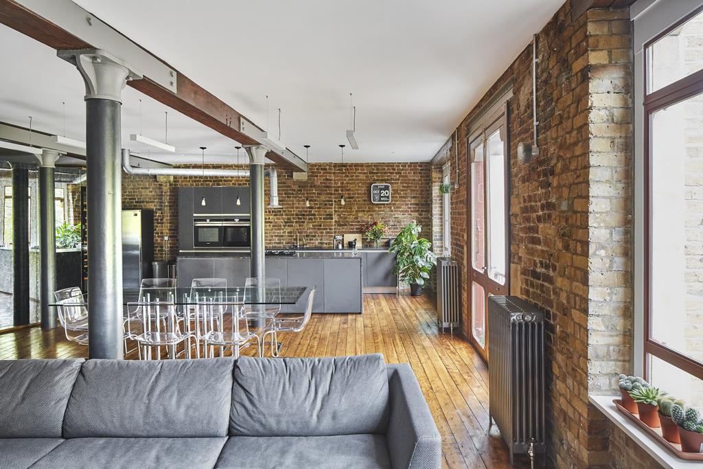 Olivers Wharf, Wapping High Street, London E1 W ...