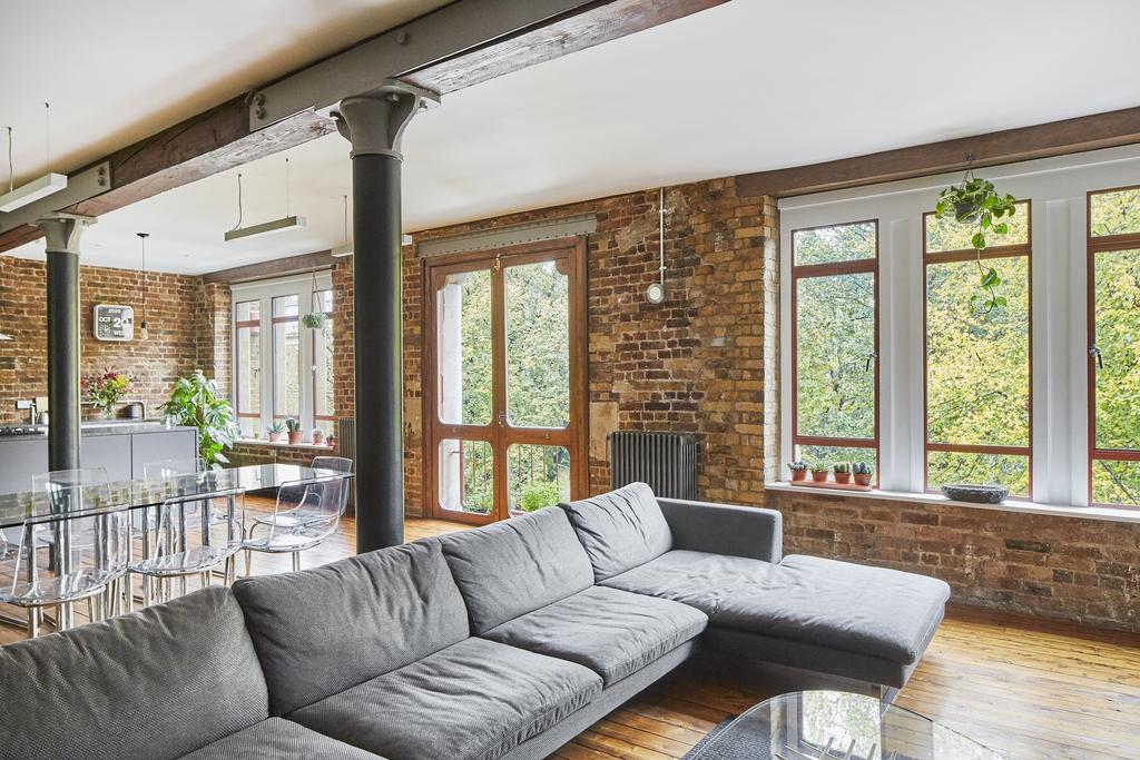 Olivers Wharf, Wapping High Street, London E1 W ...