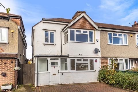 14 Wilverley Crescent, New Malden, KT3 5LN