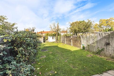 14 Wilverley Crescent, New Malden, KT3 5LN
