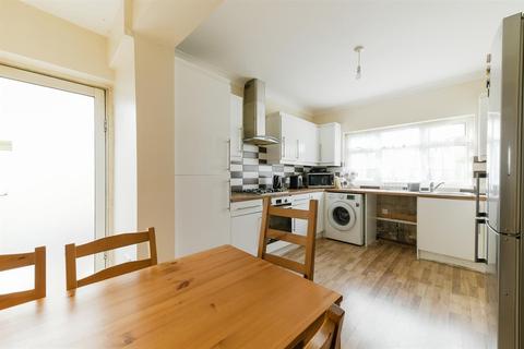 31 Adelaide Road, Hounslow, TW5 9AG