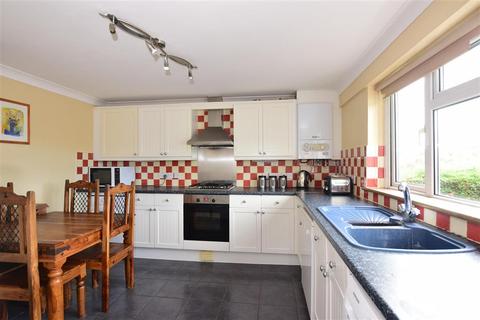 34 White Leaves Rise, Cuxton, Rochester, ME2 1EG