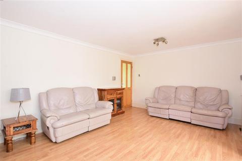 34 White Leaves Rise, Cuxton, Rochester, ME2 1EG