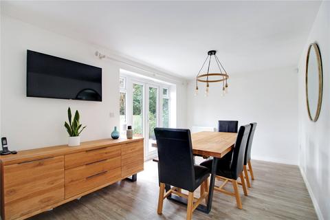 9 Brownes Grove, Loddon, Norwich, NR14 6FA