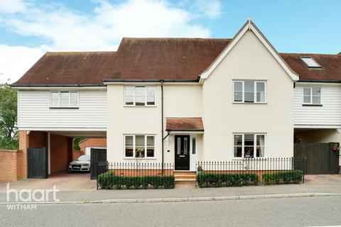77 Wilkin Drive, Tiptree, Colchester, CO5 0RS