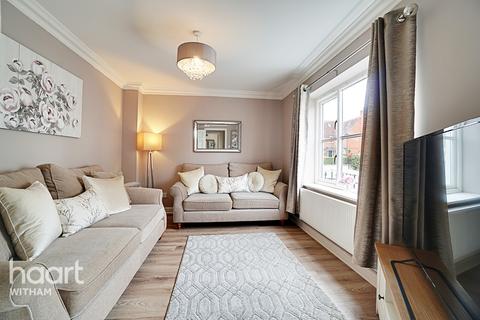77 Wilkin Drive, Tiptree, Colchester, CO5 0RS