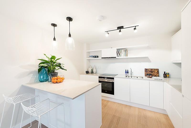 Kilmuir House, Ebury Street... 2 bed flat £2,275 pcm (£525 pw)